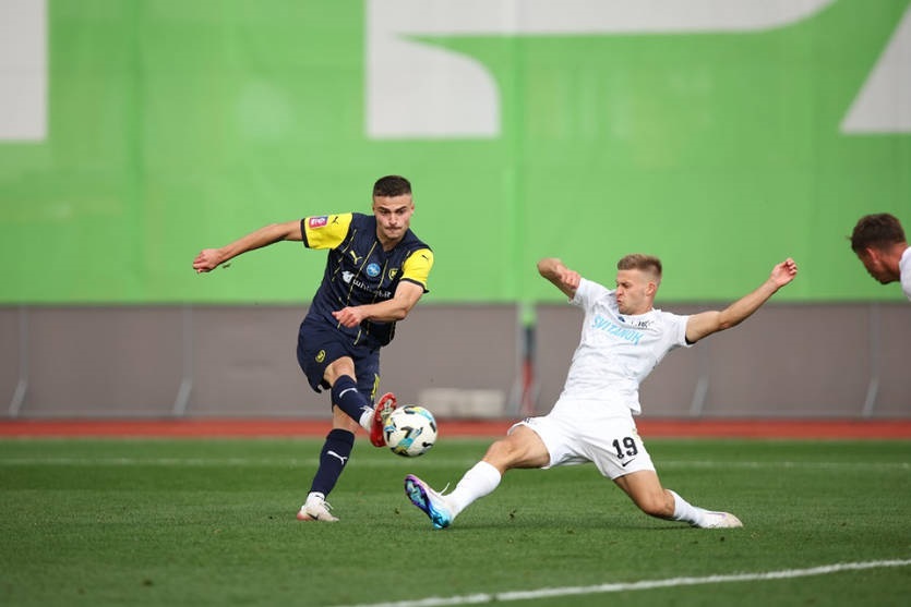 Новини спорту - Металіст 1925 забиває один гол у матчі з Колосом і виходить переможцем