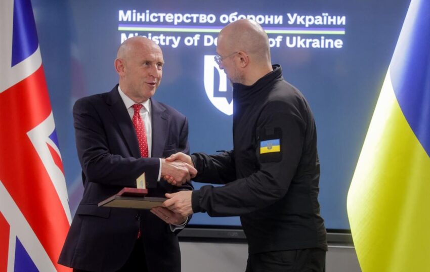 Новини України - Міністри оборони України та Британії провели важливу зустріч