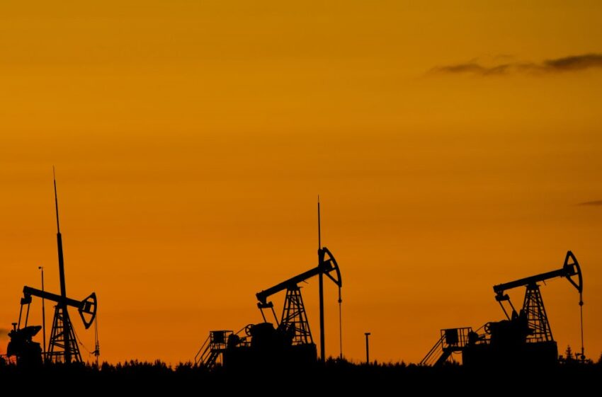 Новини світу - Нафта - ключ до миру? США закривають трубу Росії