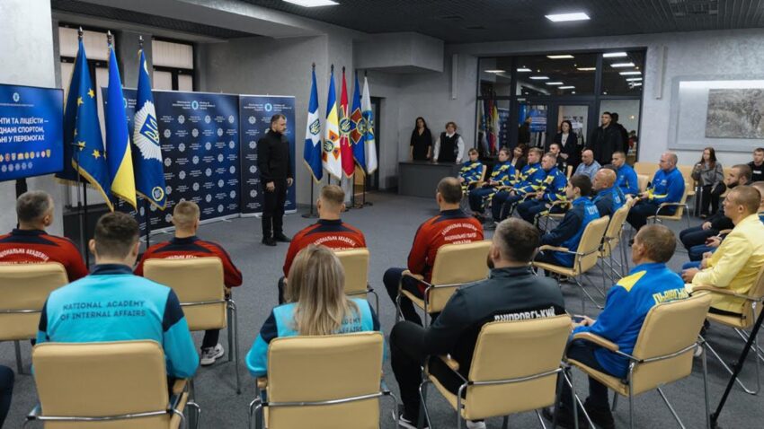 Ігор Клименко зустрівся із курсантами та ліцеїстами системи МВС - переможцями міжнародних змагань