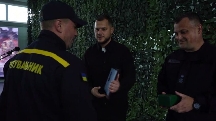 З нагоди Дня рятівника України надзвичайники отримали державні та відомчі відзнаки
