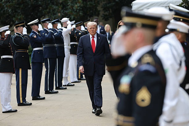 Новини світу - Трамп забажав приєднатися до термінового збору генералів