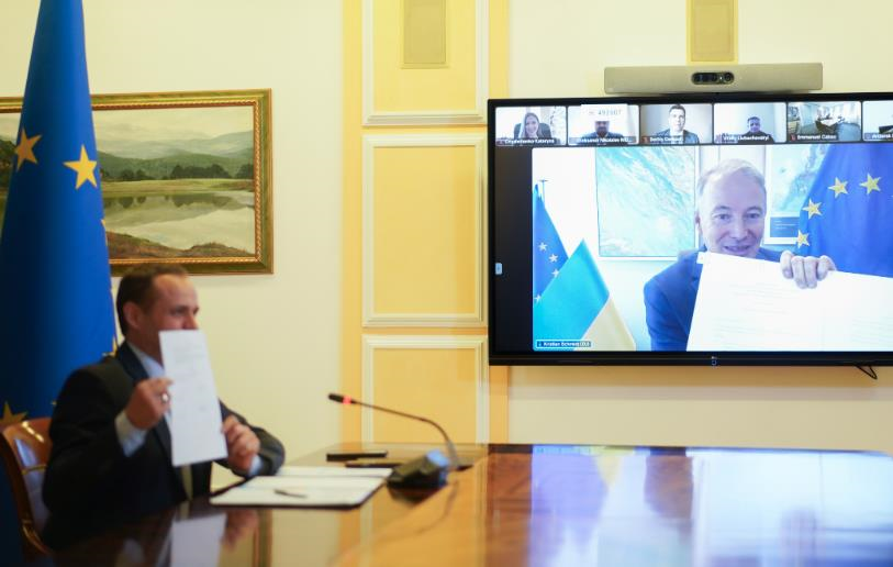 Новини України - Україна та ЄС продовжили "транспортний безвіз"