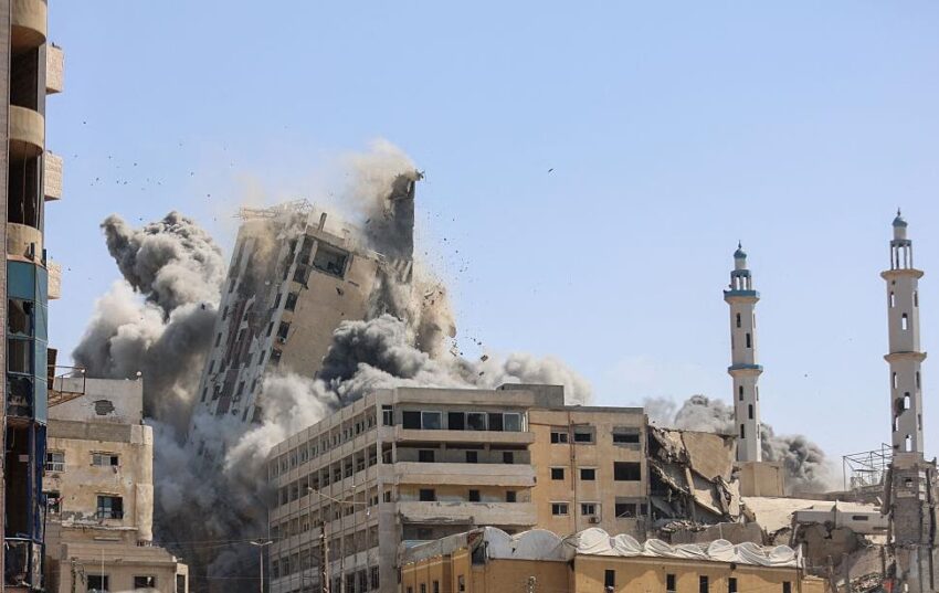 Новини світу - ЄС розглядає покарання для Ізраїлю за воєнні дії в Газі