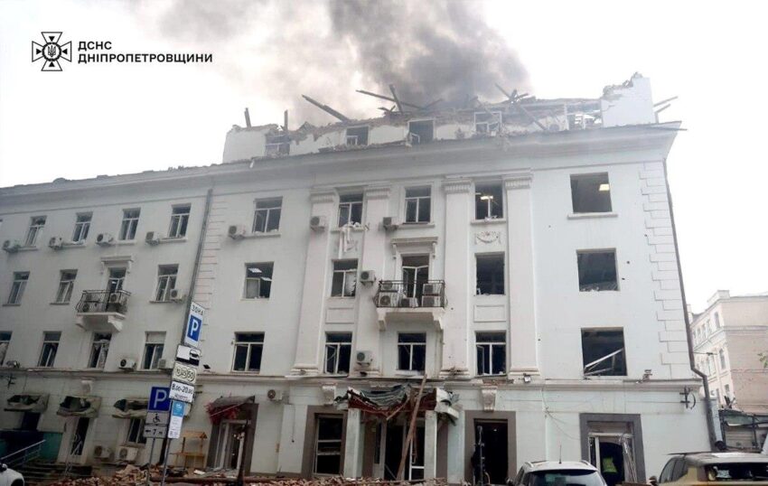 Новини України - Зеленський назвав "нахабним" удар росіян по Дніпру