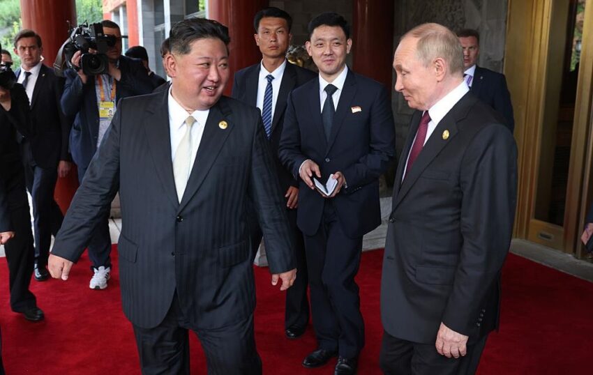 Новини світу - ЗМІ пояснили, нащо були стерті "сліди" присутності Кім Чен Ина в Китаї