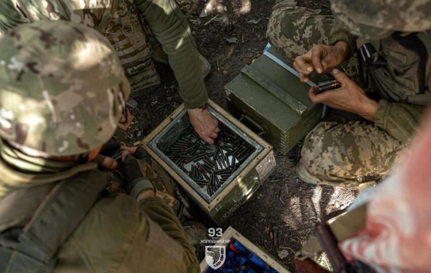 Новини України - ЗСУ ведуть бої на 13 напрямках - Генштаб