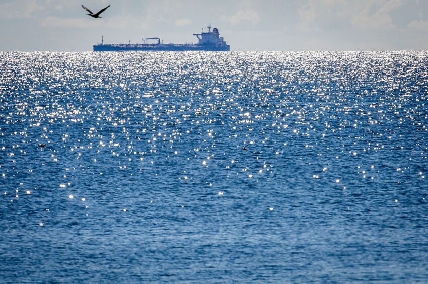 Новини бізнесу - Експорт нафтопродуктів із РФ скоротився на 17% після атак дронів - ЗМІ