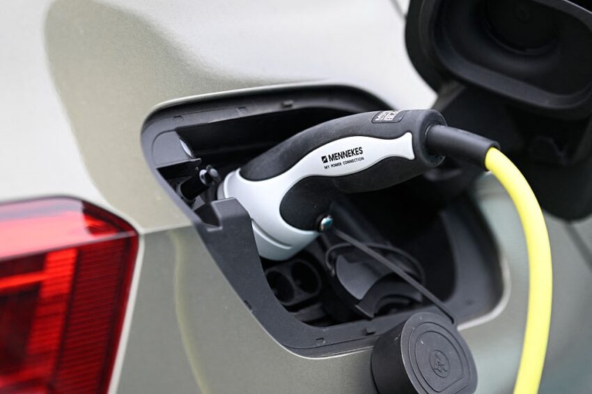 Авто новини - Електромобілі б’ють рекорди продажів у США