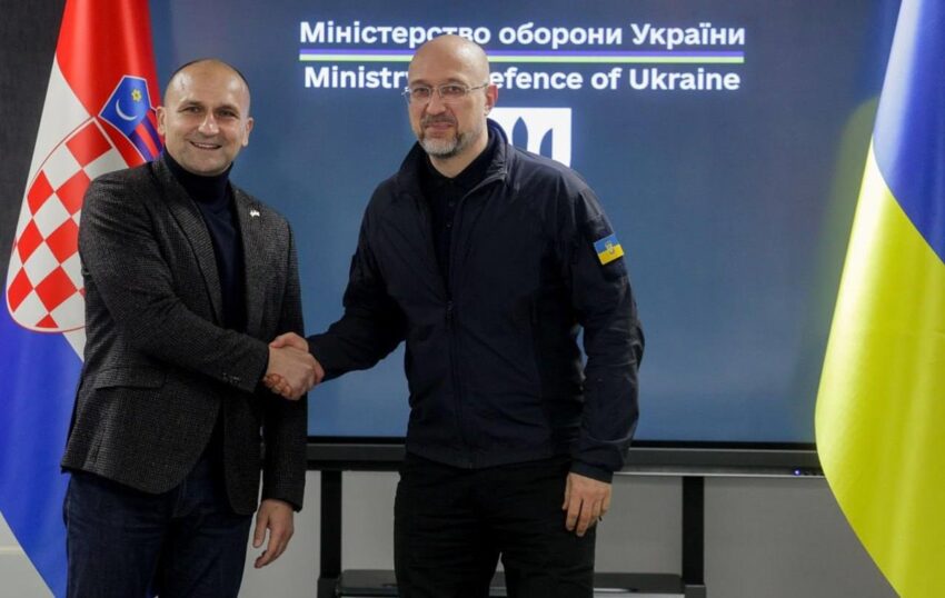 Новини України - Хорватія надасть два пакети зброї - Міноборони