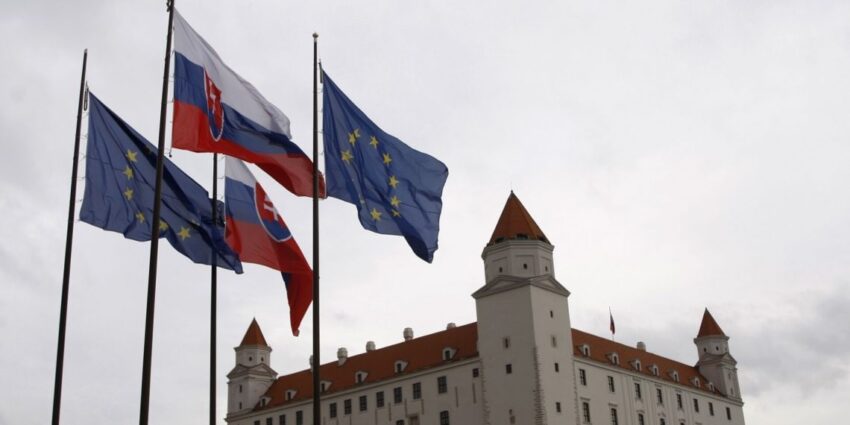 Новини світу - У ЄС хочуть позбавити Словаччину права голосу через конституційні зміни