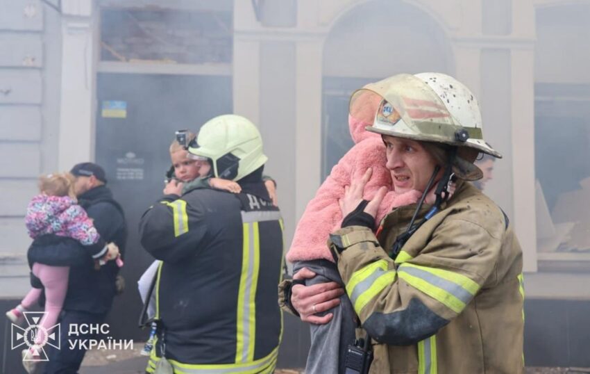 Новини України - Удар по дитсадку в Харкові: президент показав фото