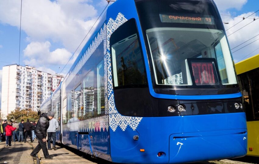 Новини Києва - Удар по Києву: не їздять деякі трамваї та тролейбуси