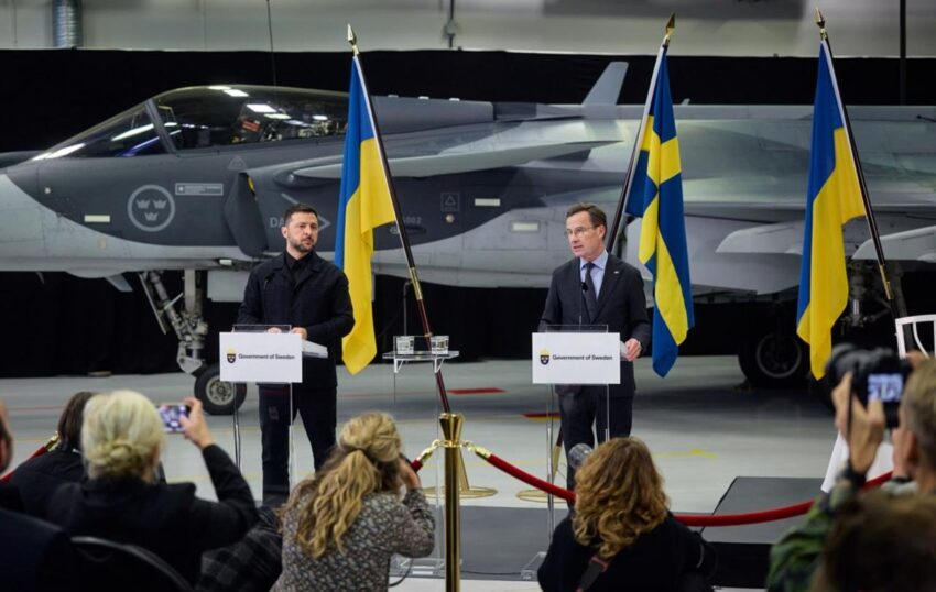 Новини України - Україна придбає у Швеції до 150 винищувачів Gripen