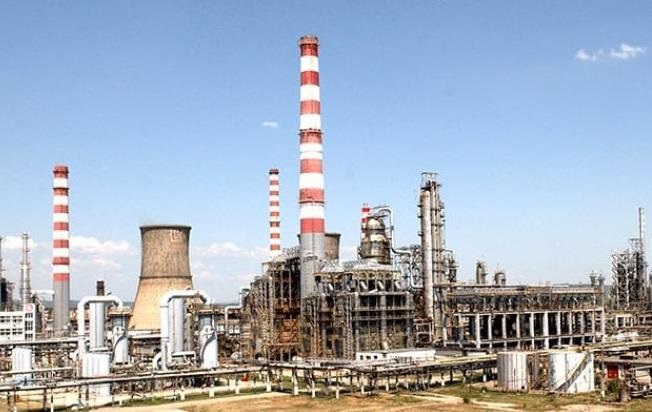 Новини світу - В Румунії стався вибух на заводі російського Лукойлу: є потерпілий