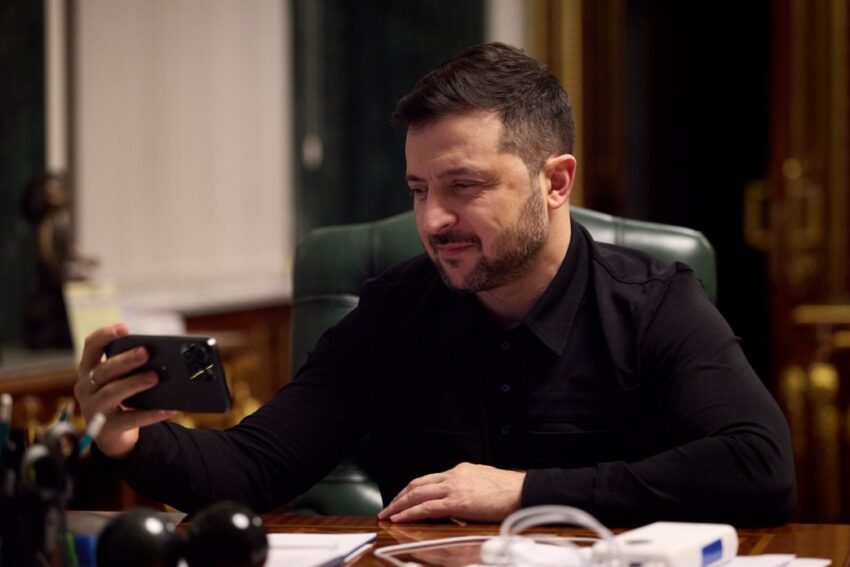 Новини України - Зеленский анонсував активізацію ударів по РФ