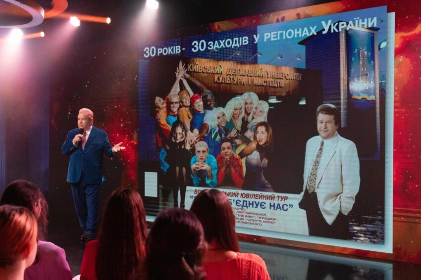 Новини культури - Хочу купити молодість. Поплавський записує пісню до прощального концерту