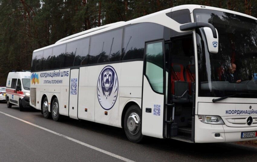 Новини України - Україна повернула з Білорусі 31 ув'язненого