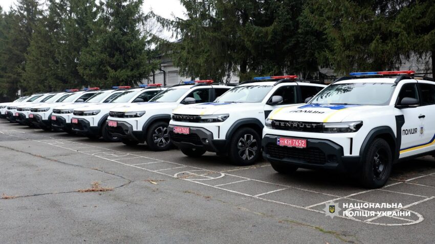 Міжнародні партнери передали автомобілі для роботи ПОГів з прифронтових регіонів