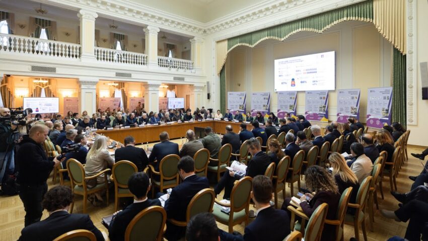 Олена Зеленська взяла участь у засіданні, присвяченому реалізації реформи шкільного харчування