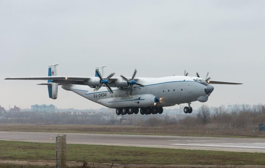 Новини світу - Розвалився в повітрі. Падіння літака в Росії