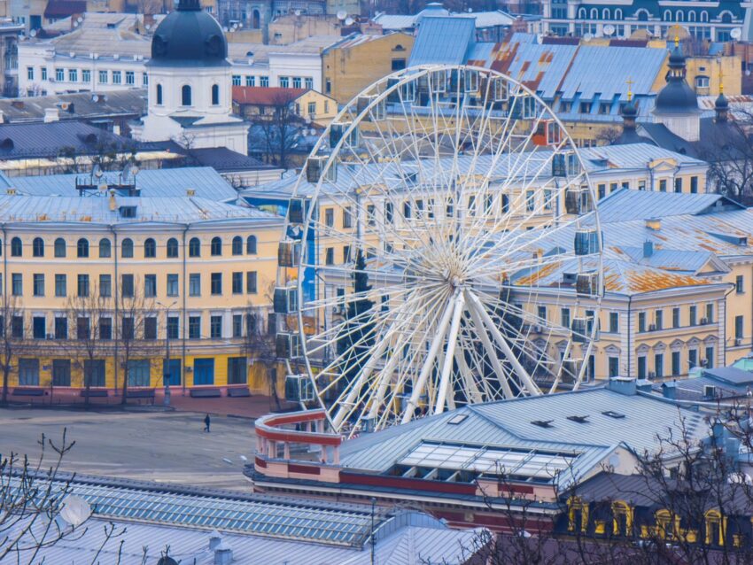 Новини Києва - У Києві демонтують Колесо огляду на Подолі