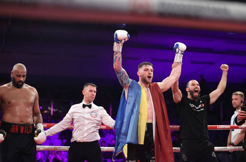 Новини спорту - Український важковаговик Миронець дискваліфікований за незручний удар у бою