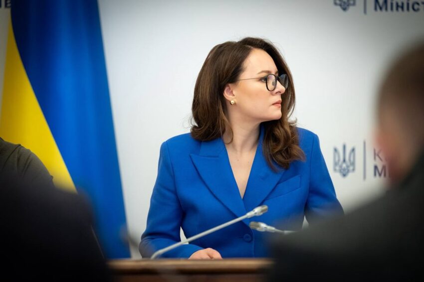 Новини України - В уряді анонсували скорочення відключень світла